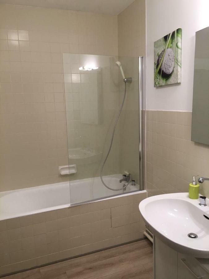 بو Appartements Boulevard Des Pyrenees المظهر الخارجي الصورة